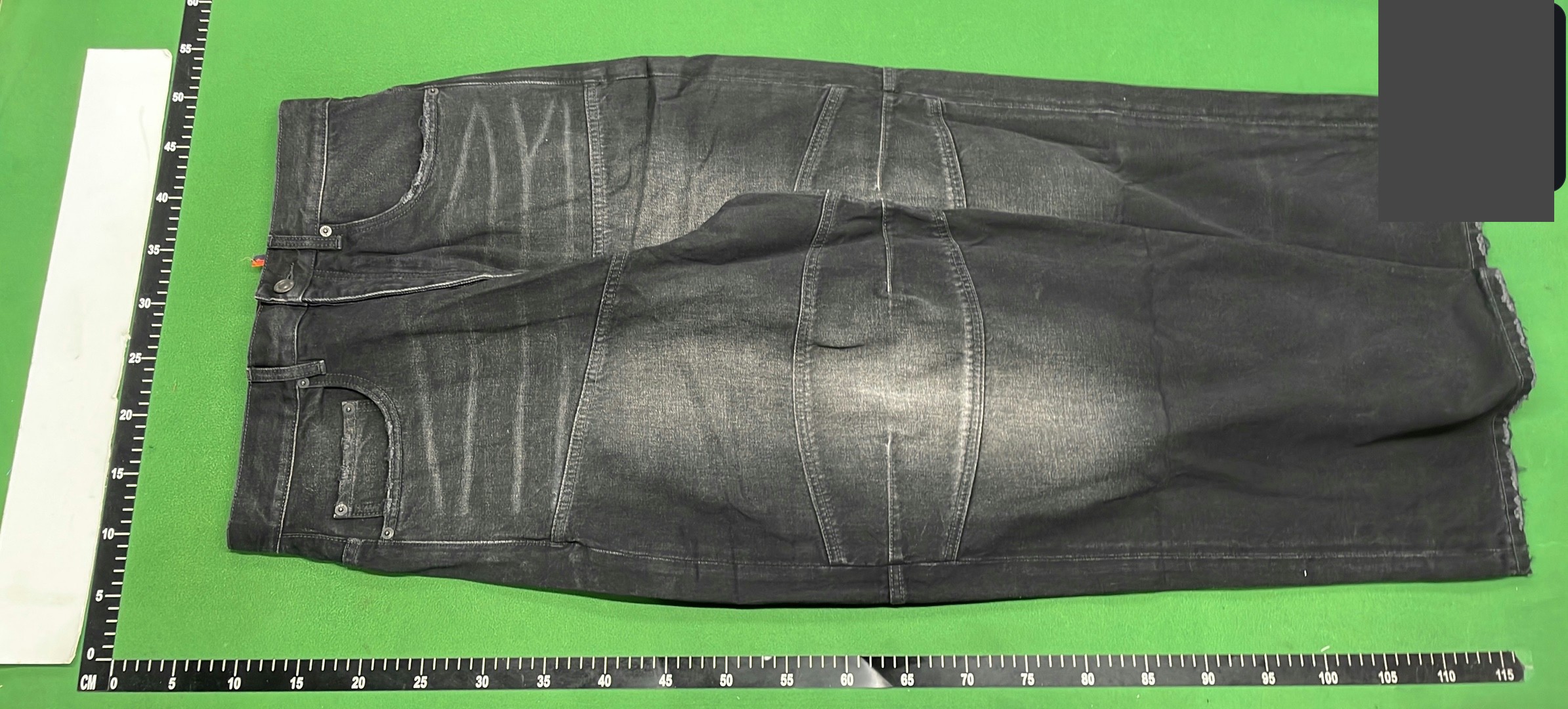 Balenciaga "George V" Baggy Jeans QC