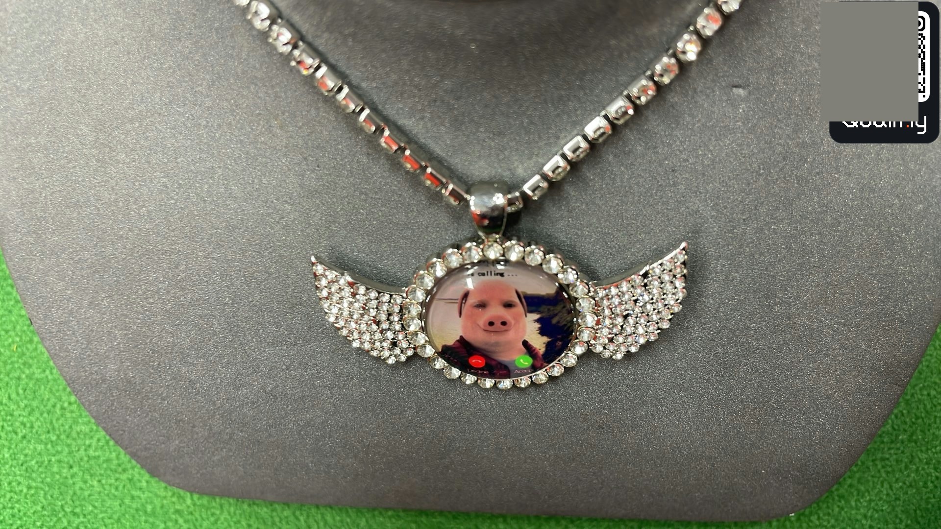 John Pork Circle Chain QC
