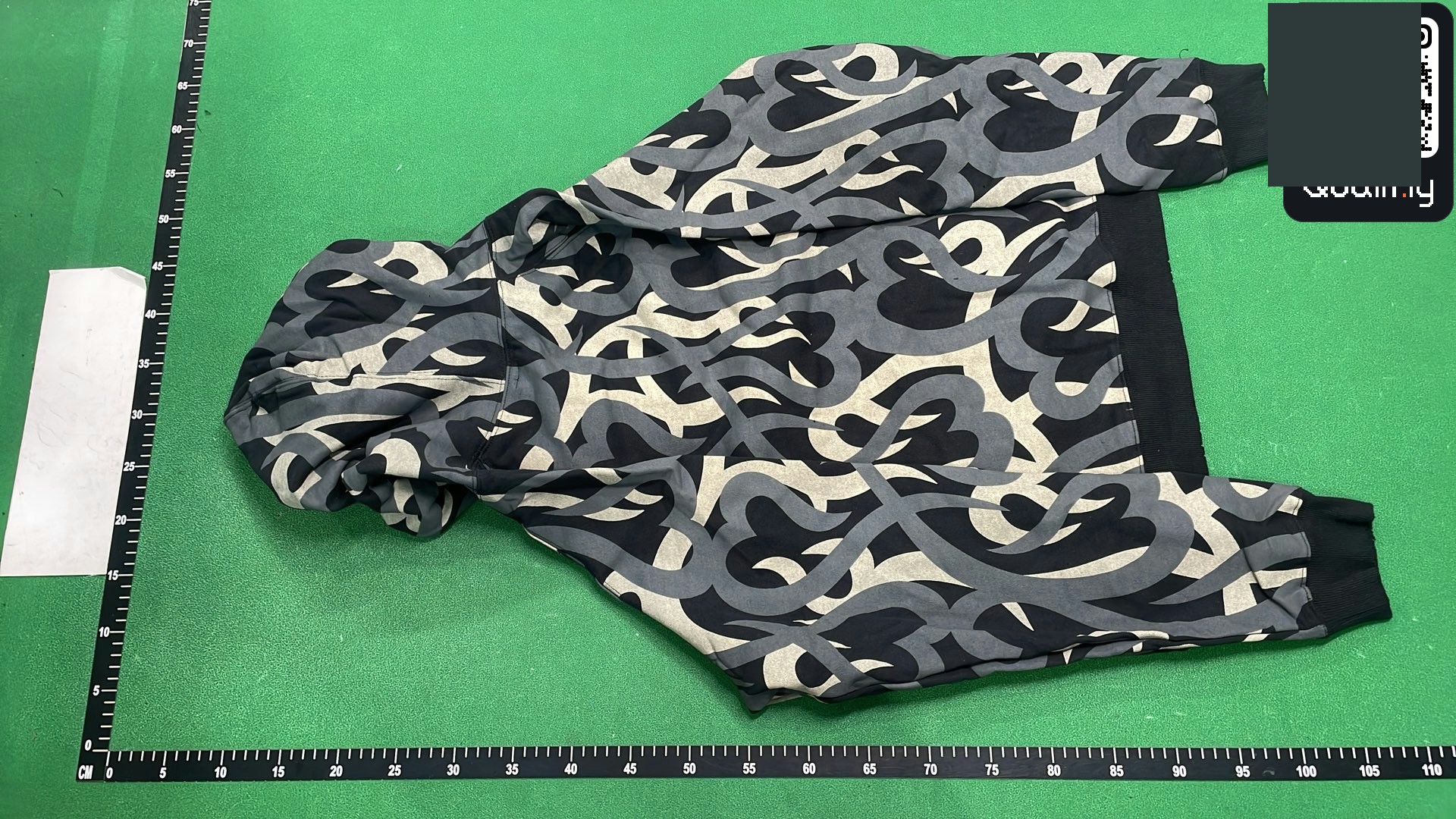 Number (N)ine "Tribal Camo" Hoodie | AW04 QC