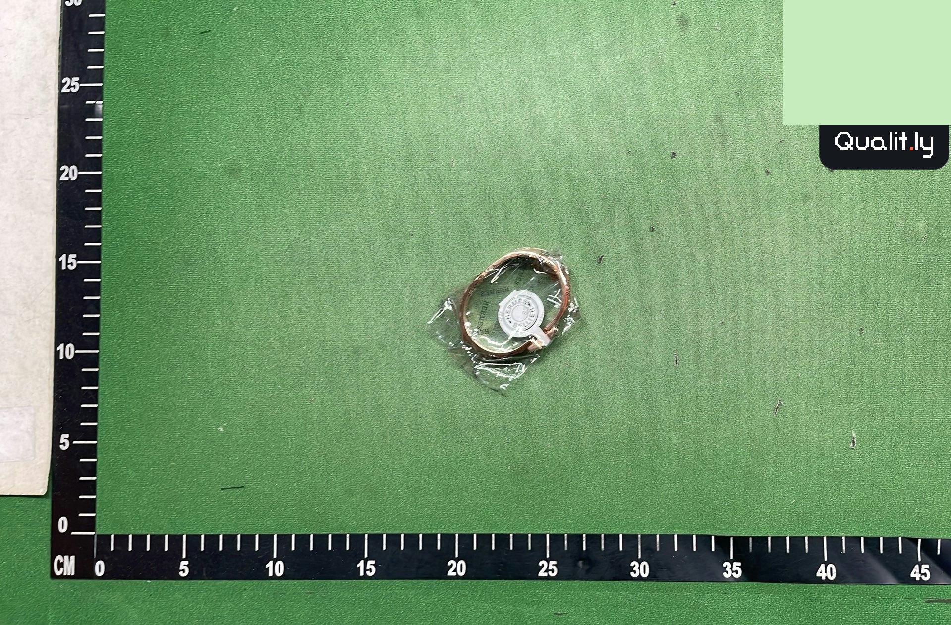 Vivienne WestwoodPearl Chain QC
